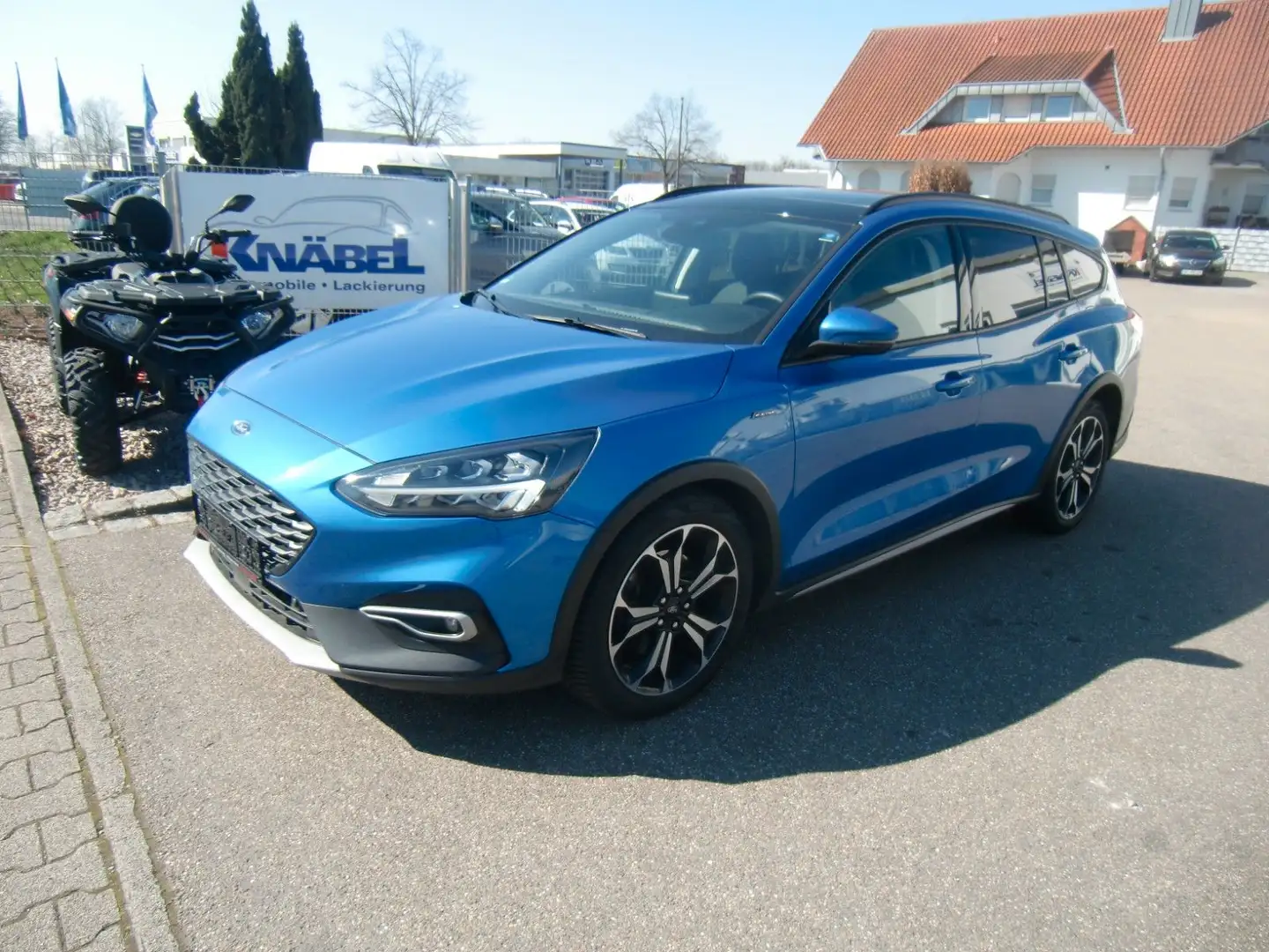 Ford Focus Turnier Active/Navi/Pano/Garantie bis 2027 Blau - 1
