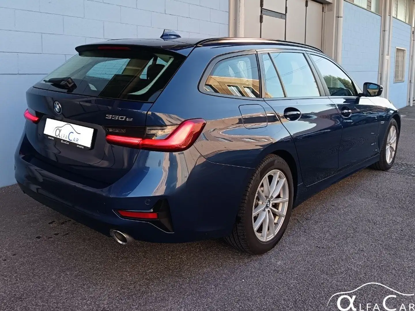 BMW 330 e Touring Business Advantage Blu/Azzurro - 2