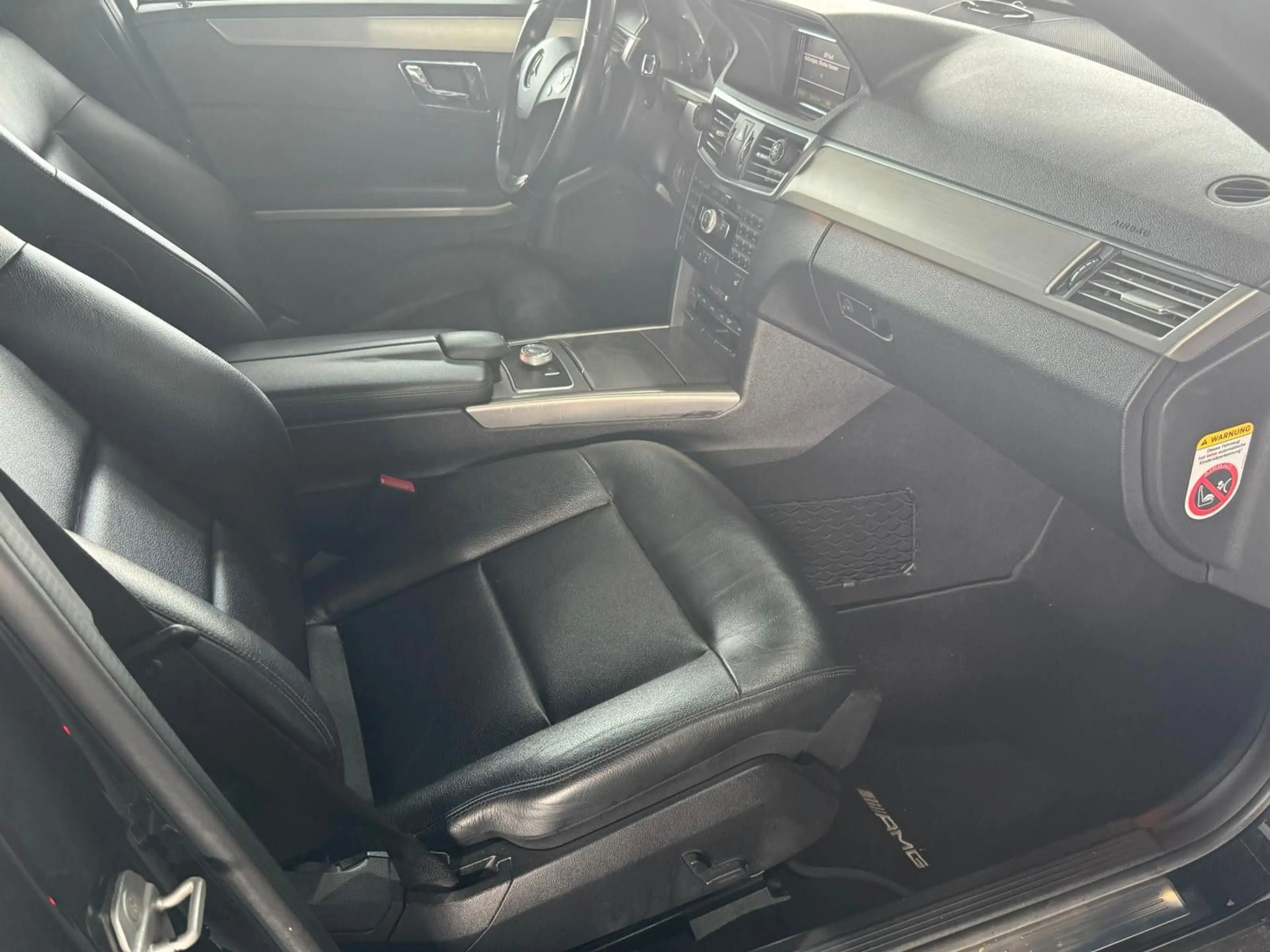 Mercedes-Benz E 350 E Limousine CGI *AMG Line*PDC* — photo 10