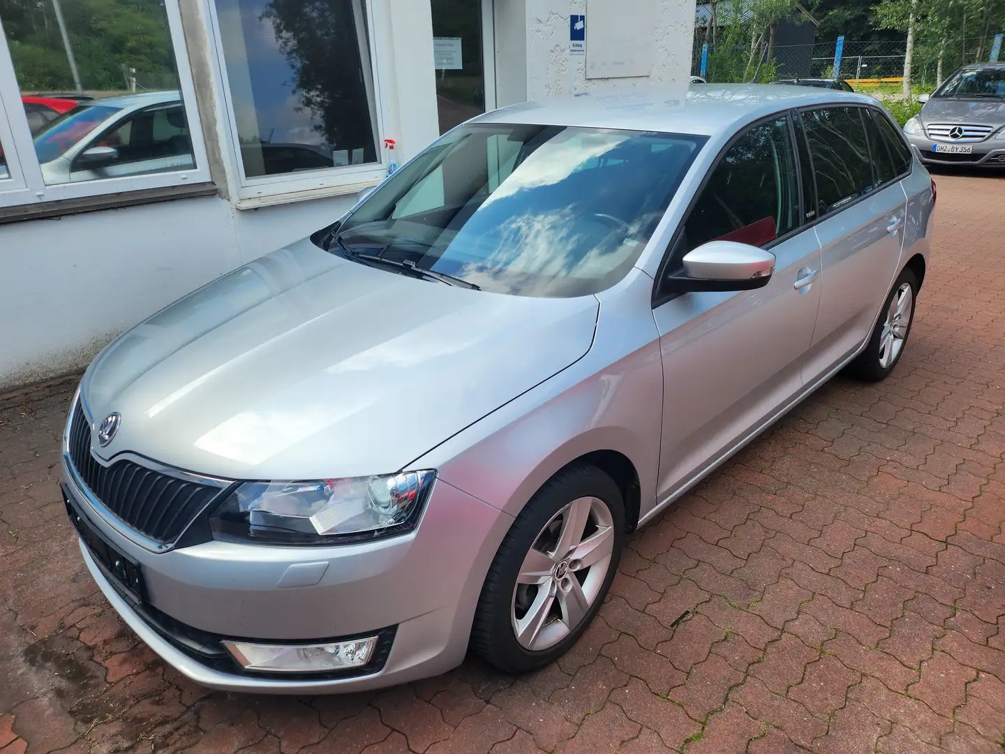 Skoda Rapid/Spaceback Rapid Spaceback 1.2 TSI (Green tec) Joy - AHK/ALU Silber - 1