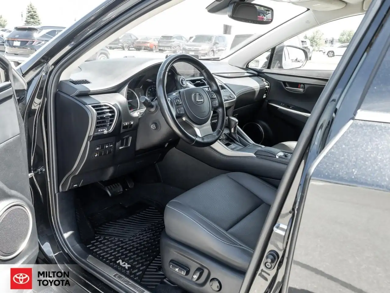 Lexus NX снимка Lexus NX