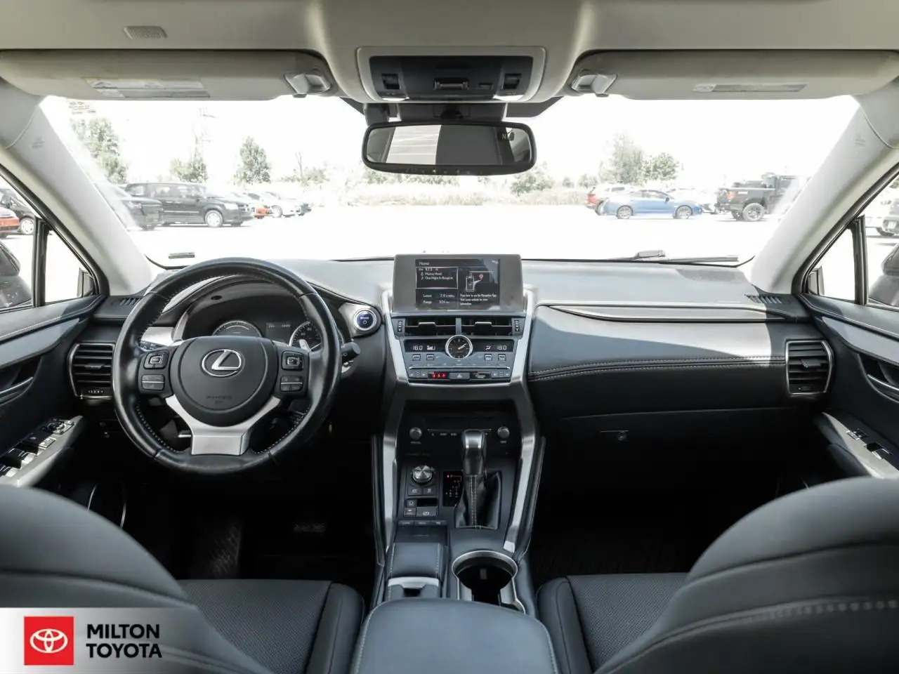 Lexus NX снимка Lexus NX