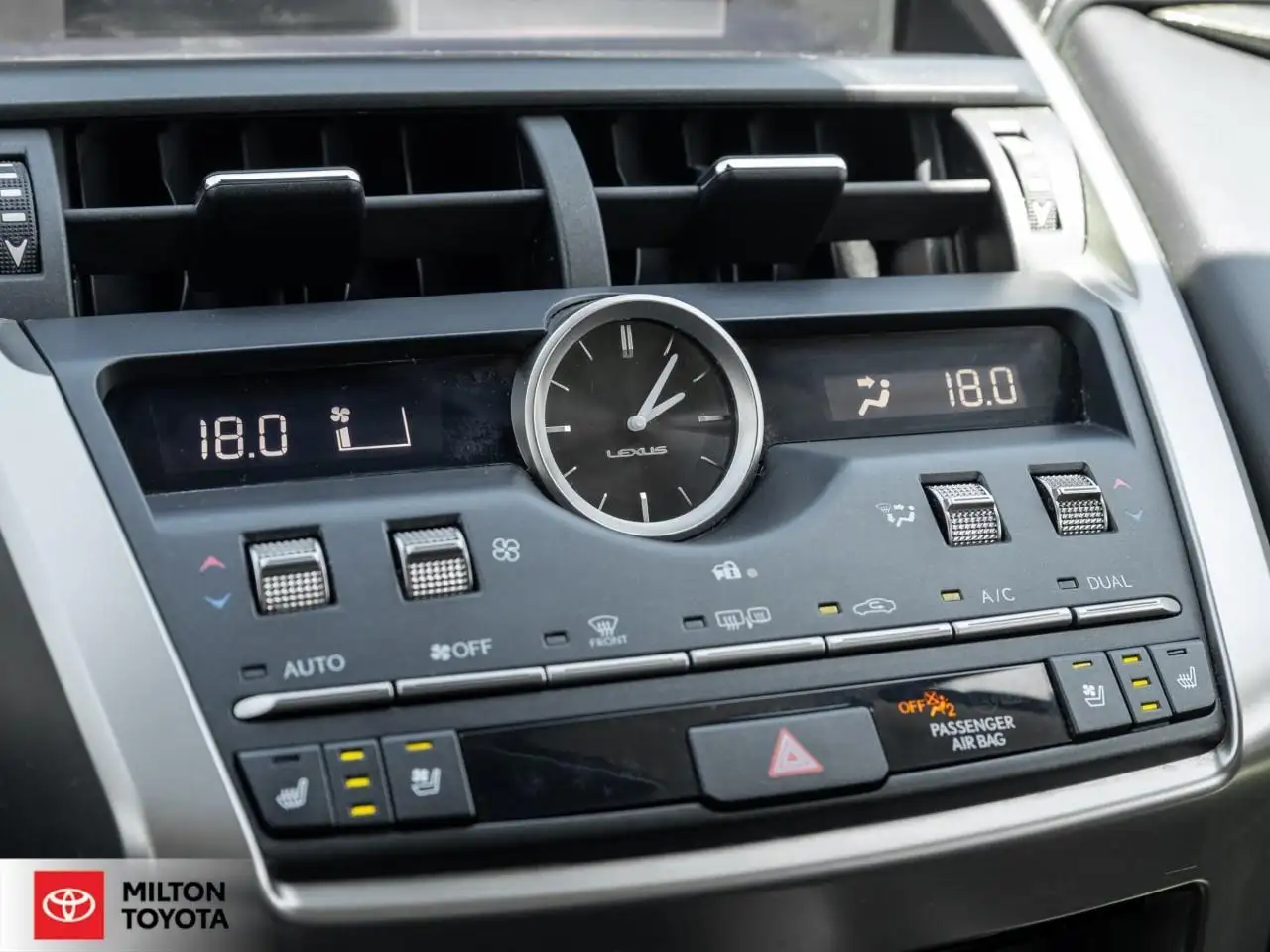Lexus NX снимка Lexus NX