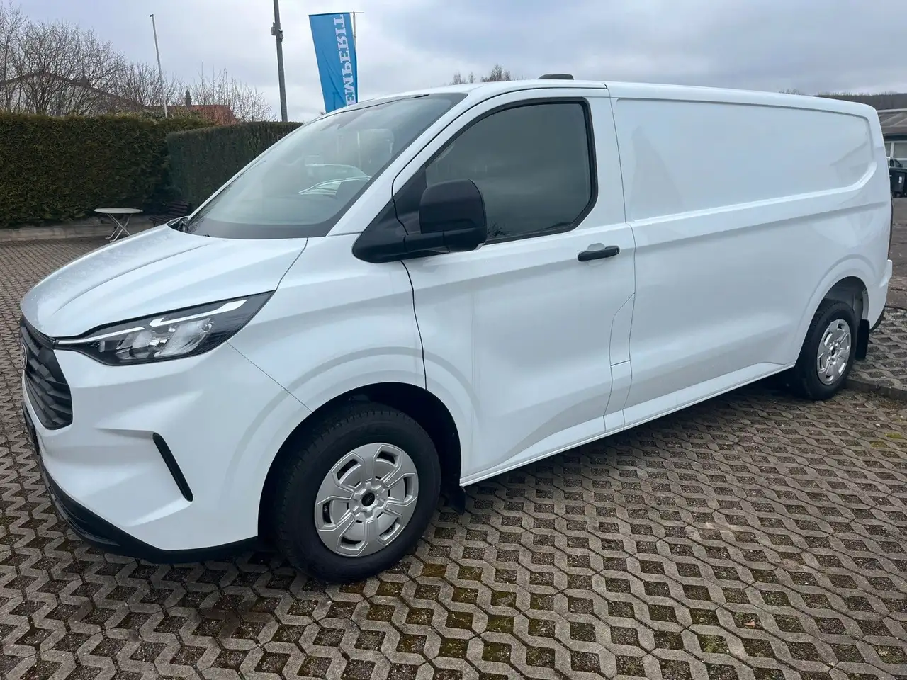 Ford Transit Custom 320,150PS,L2H1,Kimaaut,Navi,Kame 4