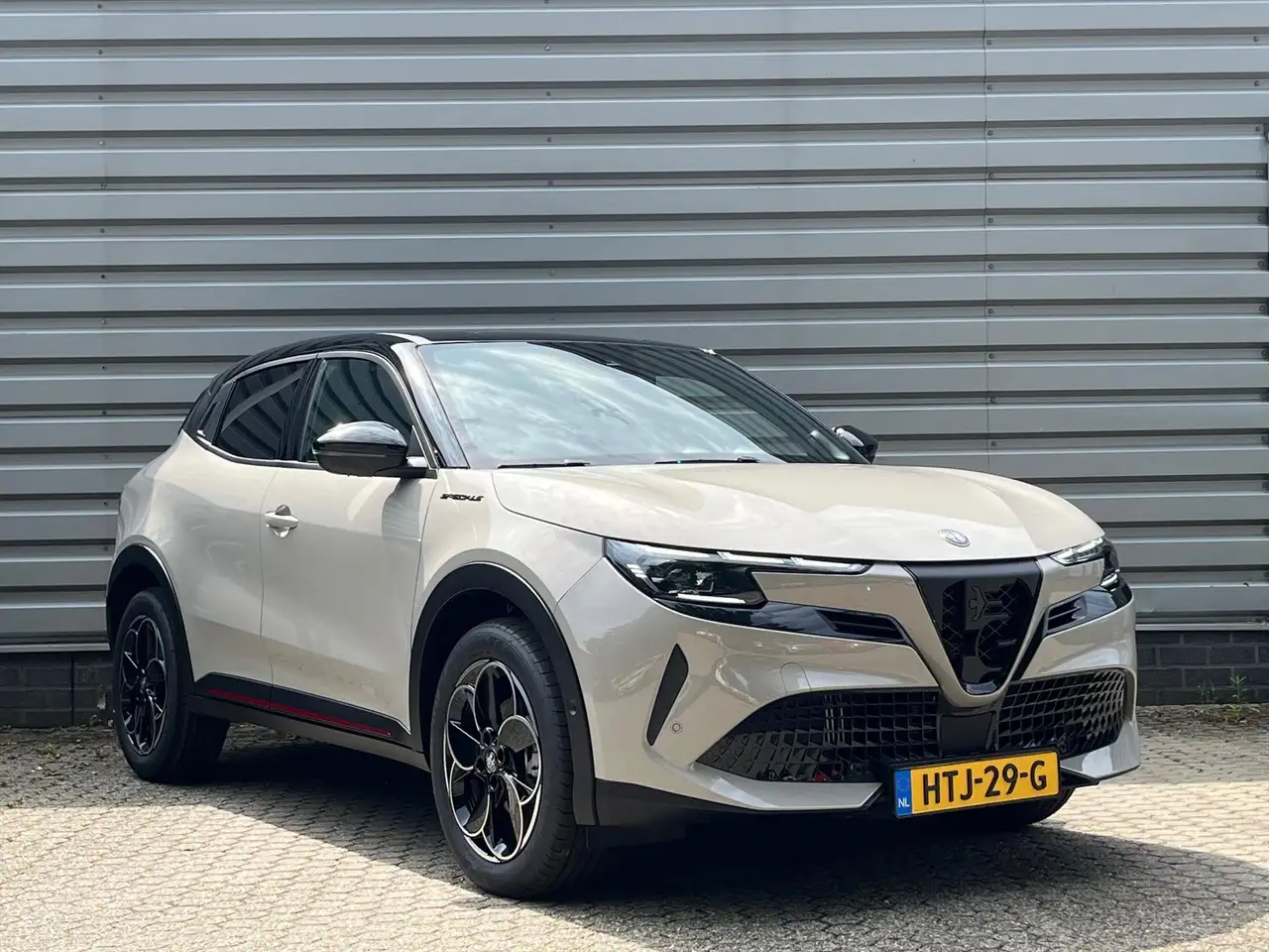 Alfa Romeo Junior 2025