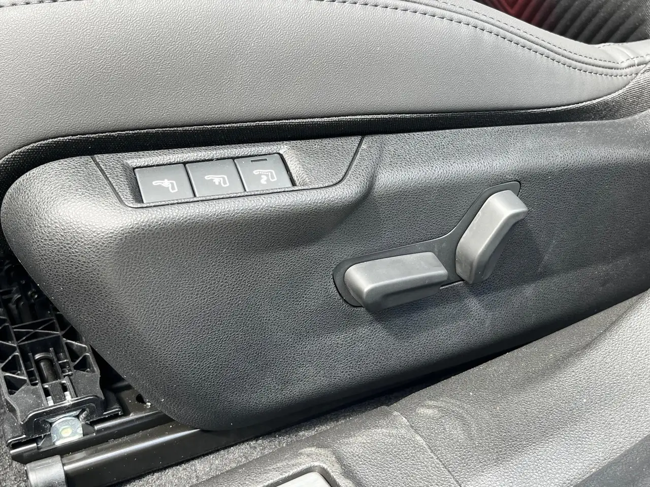 Alfa Romeo Junior 2025 — фото 12