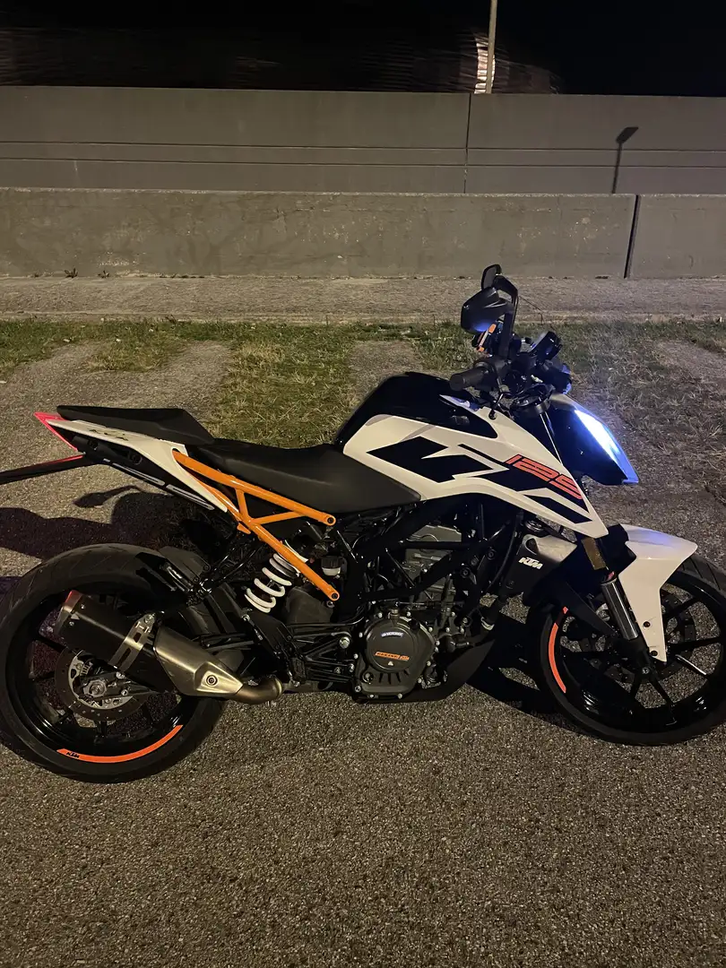 KTM 125 Duke - 2
