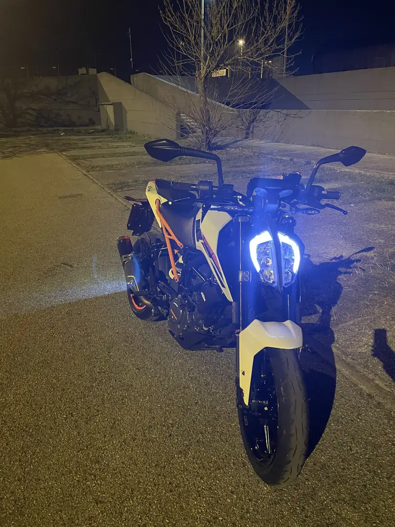 KTM 125 Duke - 1