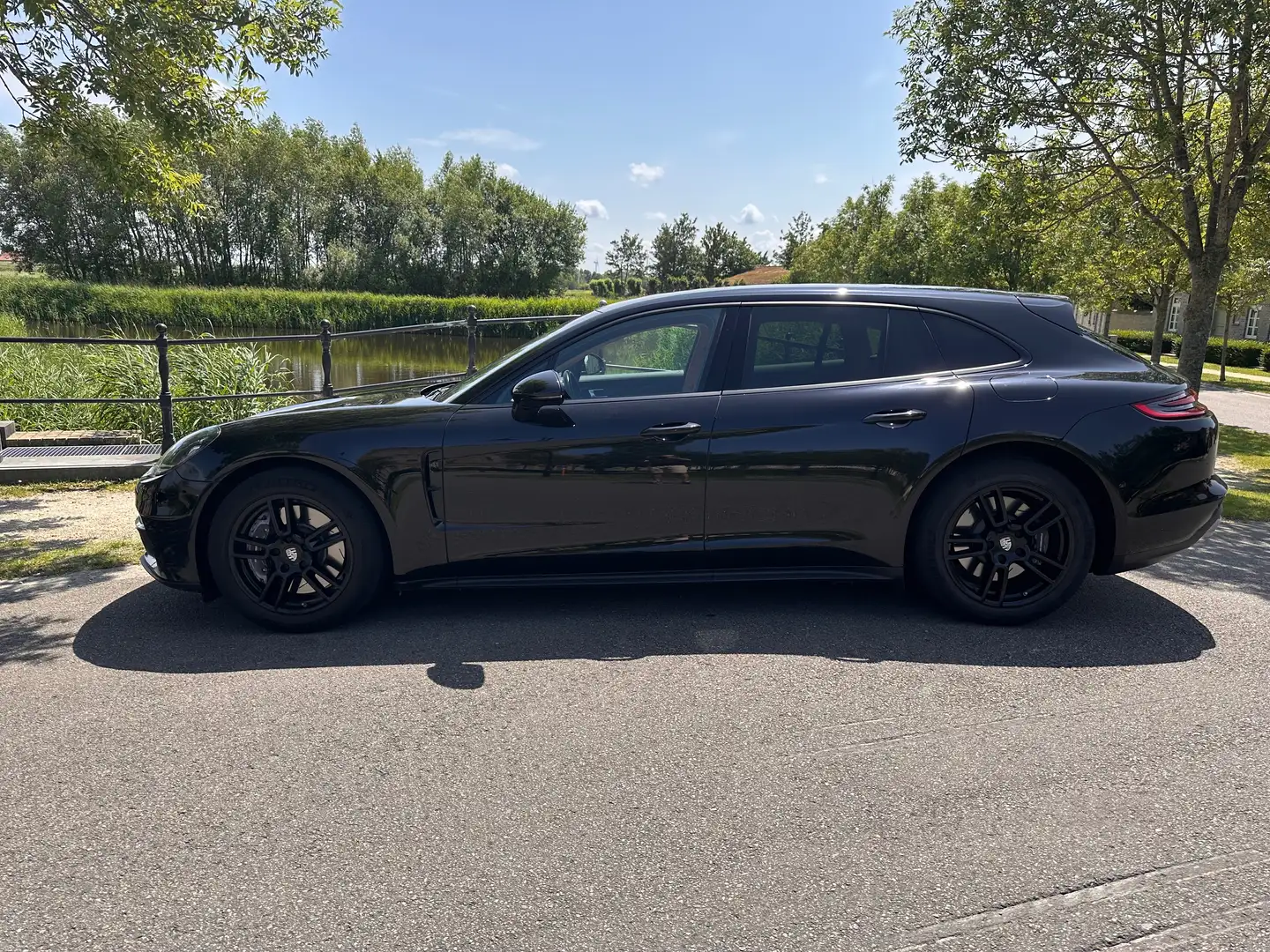 Porsche Panamera Panamera 4 E-Hybrid Sport Turismo Zwart - 2