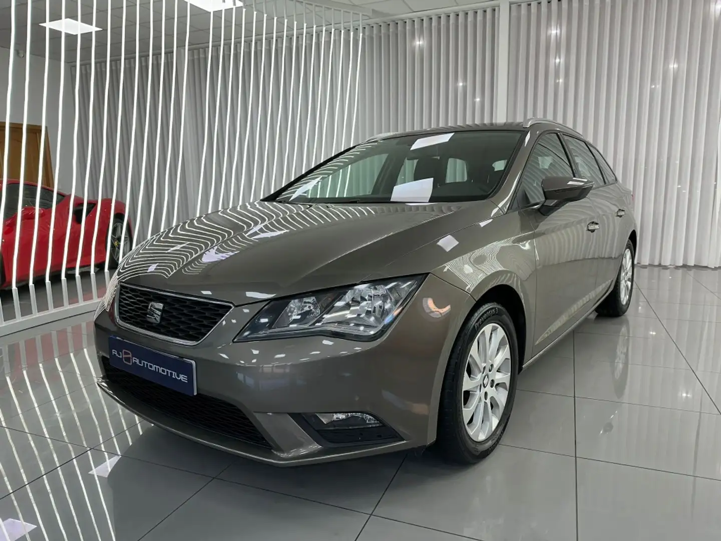 SEAT Leon ST 1.6TDI CR S&S Style 105 Bej - 1