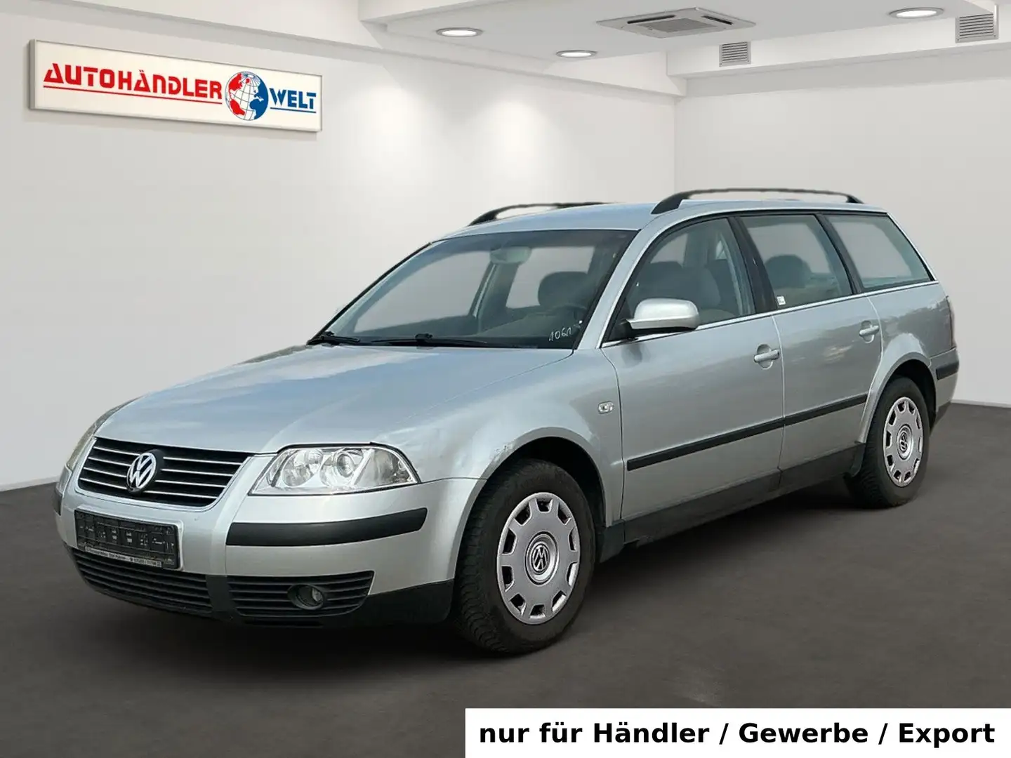 Volkswagen Passat Variant Passat Kombi 2.0 Comfort AAC AHK Tempo SHZ Argent - 1