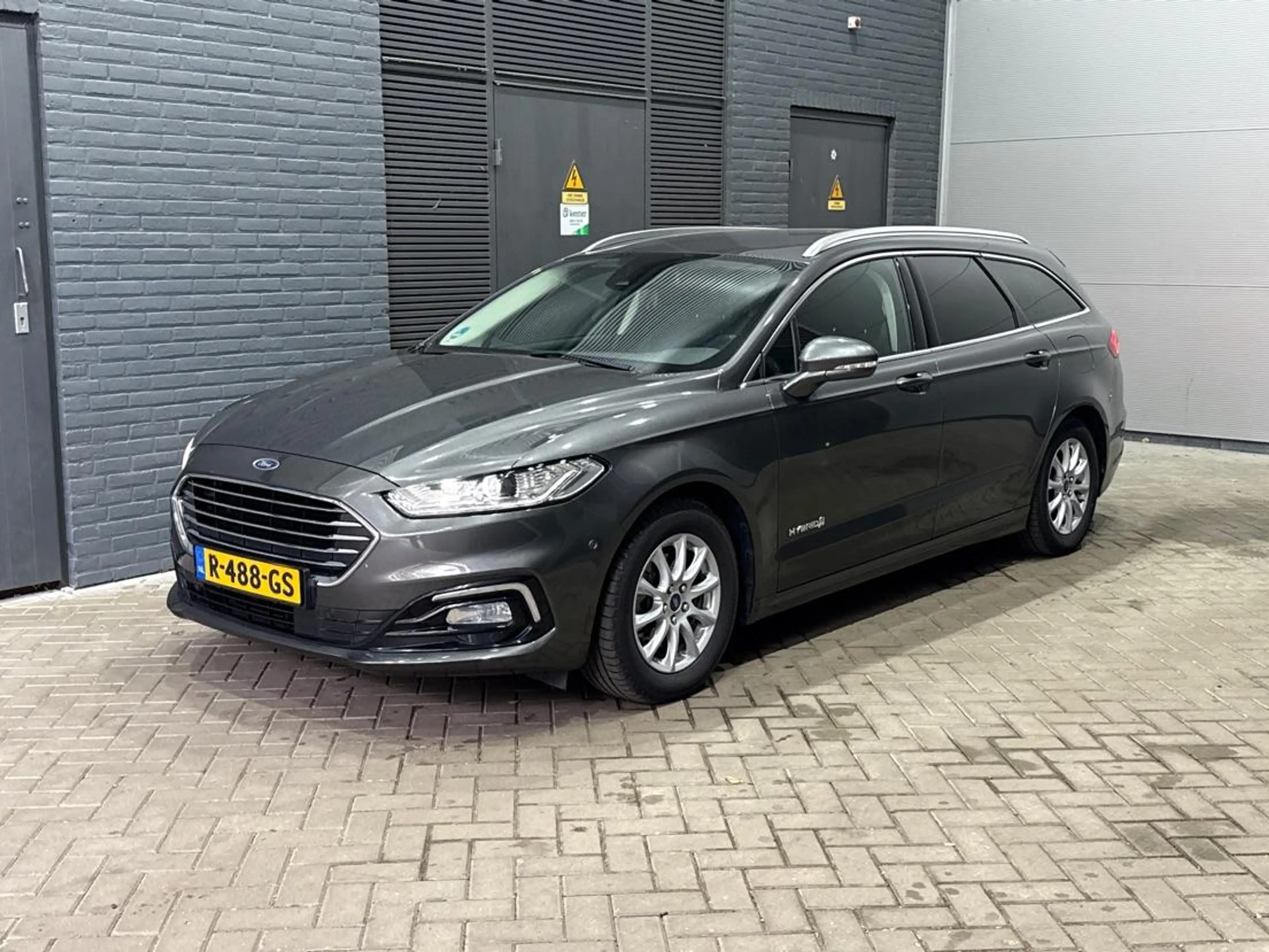 Ford Mondeo Wagon 2.0 IVCT HEV Titanium | ACC | BLIS | Camera — photo 4