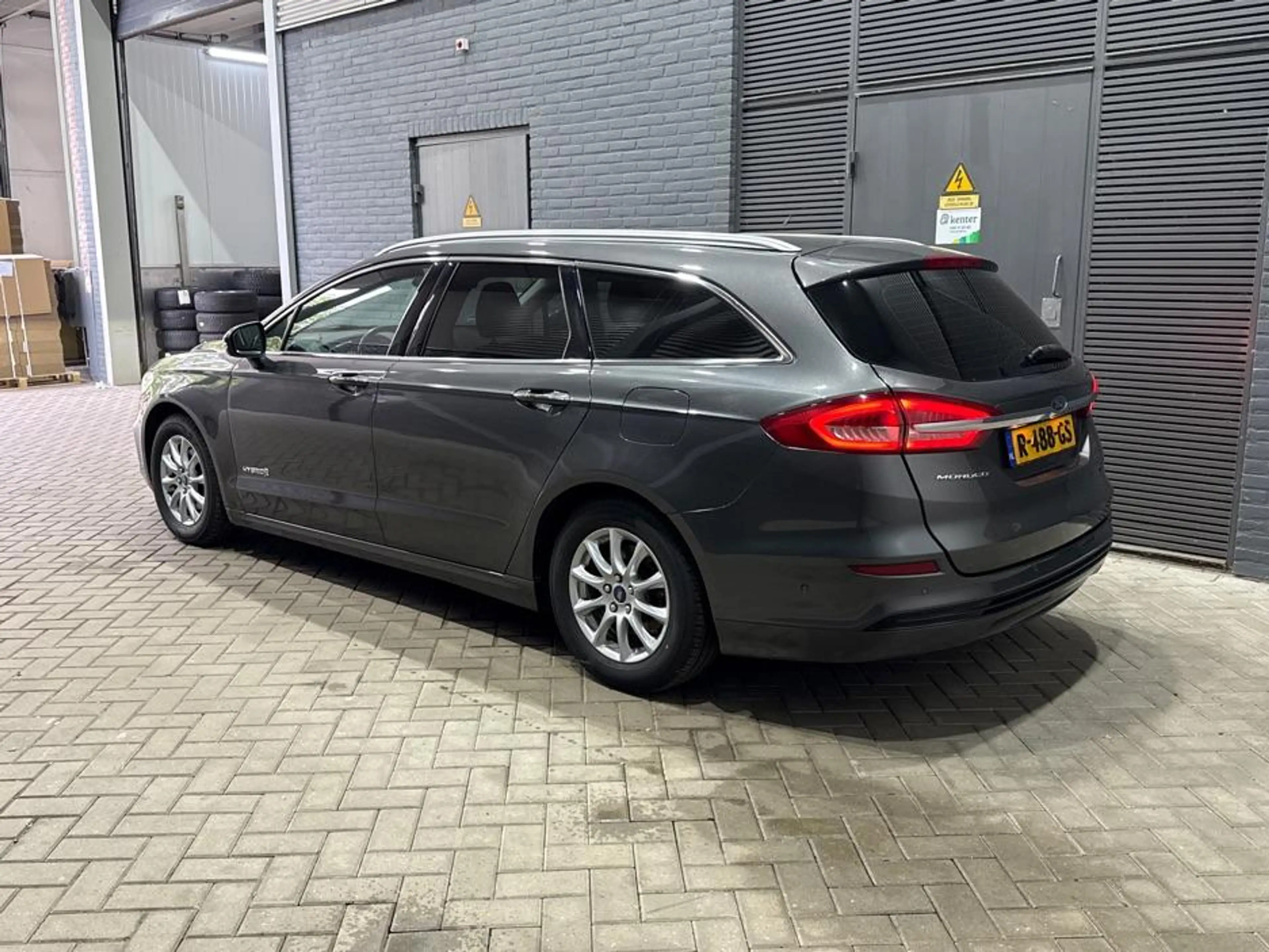Ford Mondeo Wagon 2.0 IVCT HEV Titanium | ACC | BLIS | Camera — photo 3