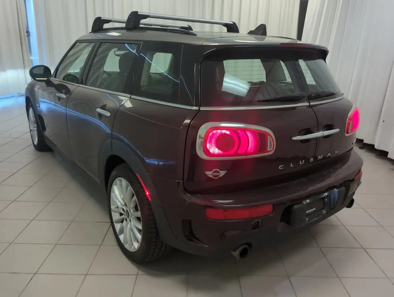 MINI Cooper Clubman снимка MINI Cooper Clubman