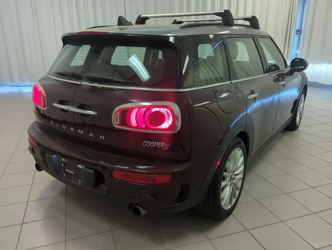 MINI Cooper Clubman снимка MINI Cooper Clubman