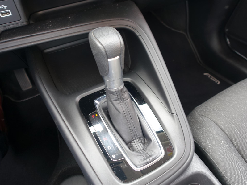 Honda HR-V 1.5 i-MMD 131pk CVT Elegance — photo 17