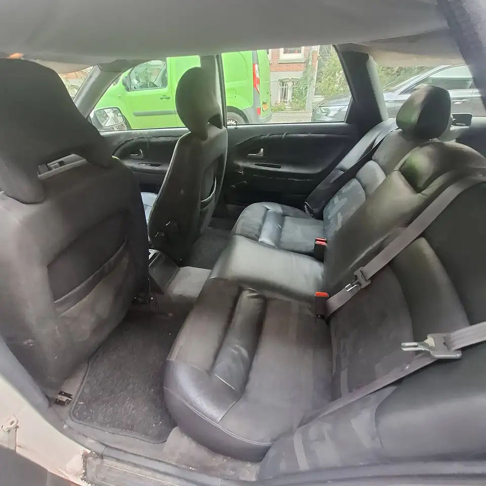 Volvo V40 1.8, foto 9