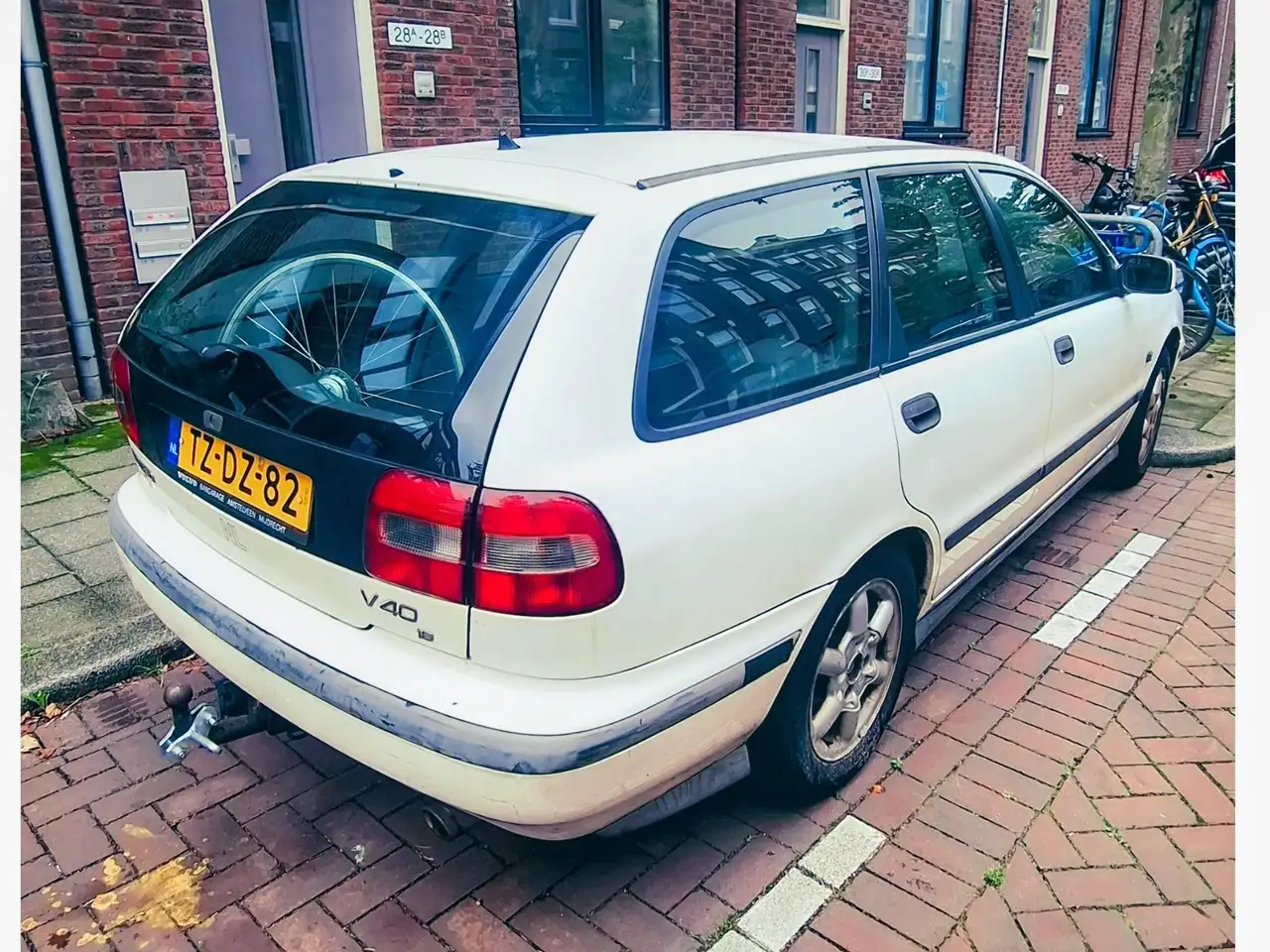 Volvo V40 1.8, foto 4