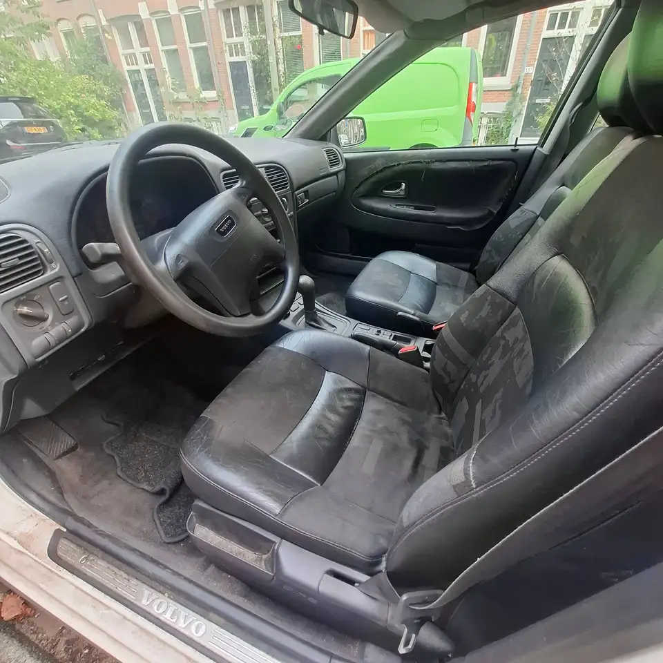 Volvo V40 1.8, foto 8