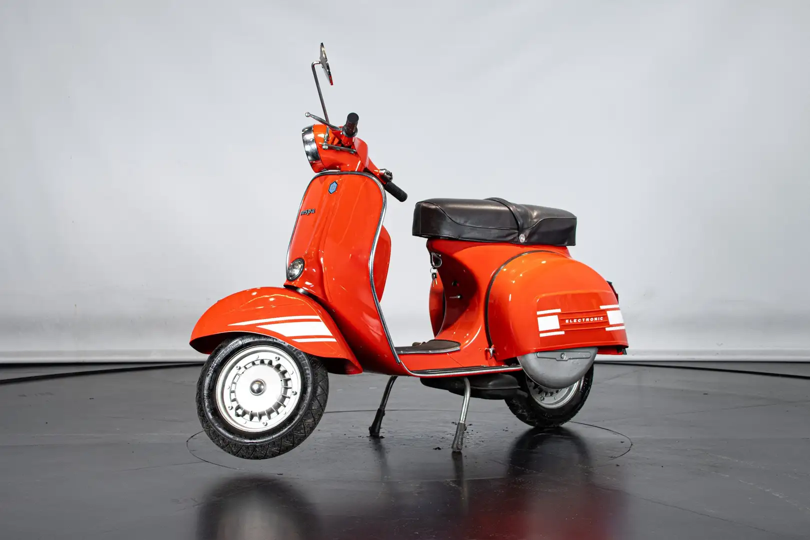 Vespa Rally 200 Rosso - 1