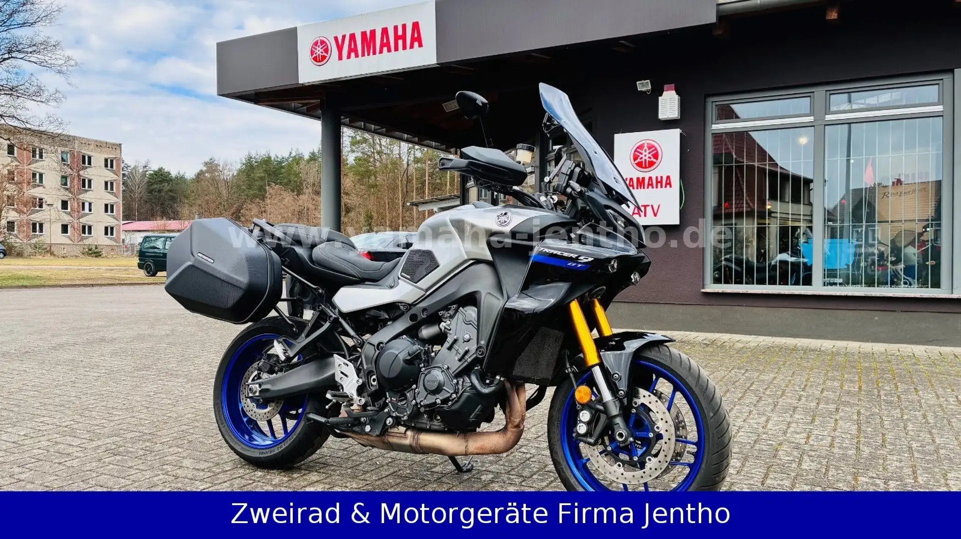 Yamaha Tracer 9 GT Plateado - 1