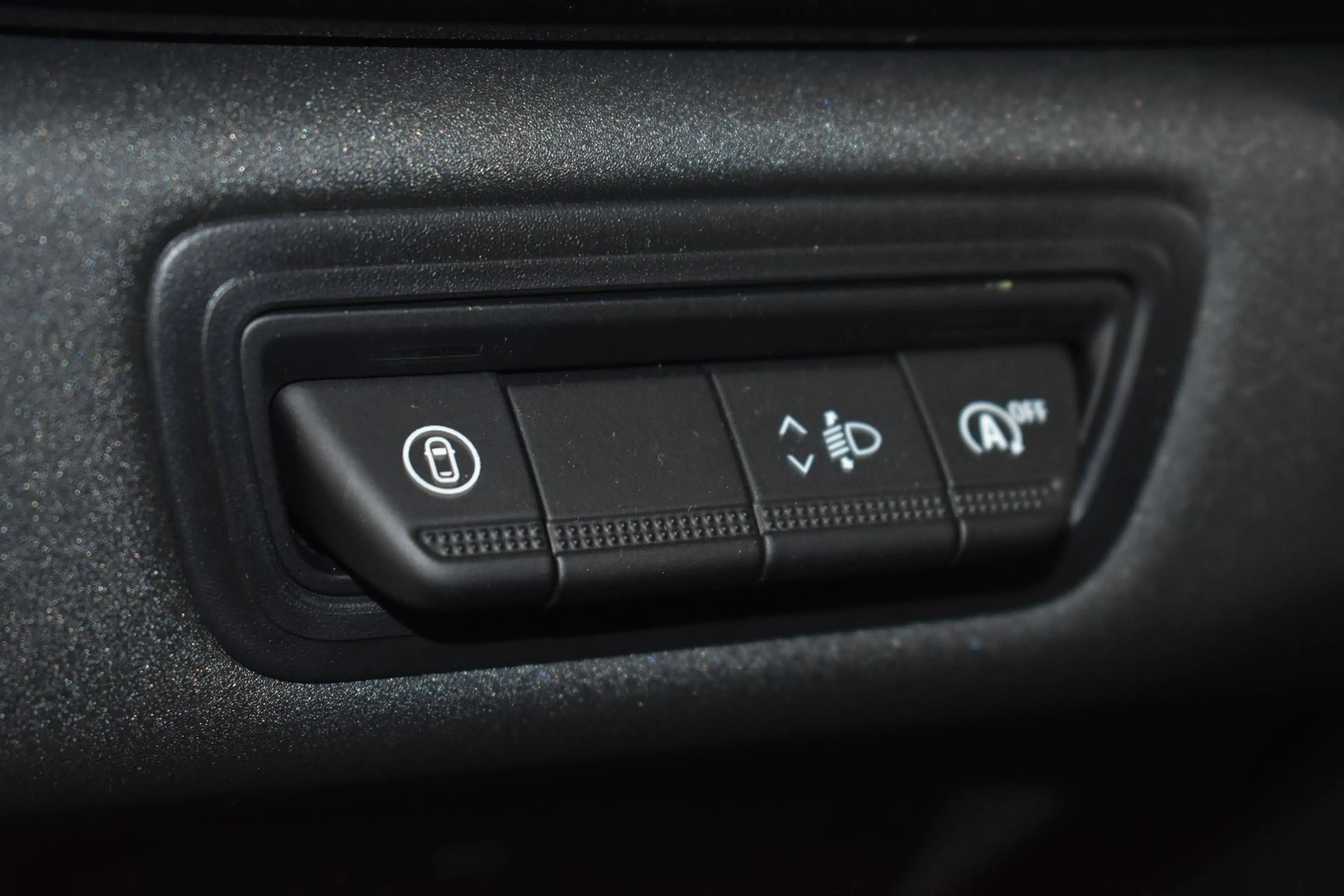 Mitsubishi Grandis Intro Edition 1.3 T A/T,LED,behz. FS — photo 14
