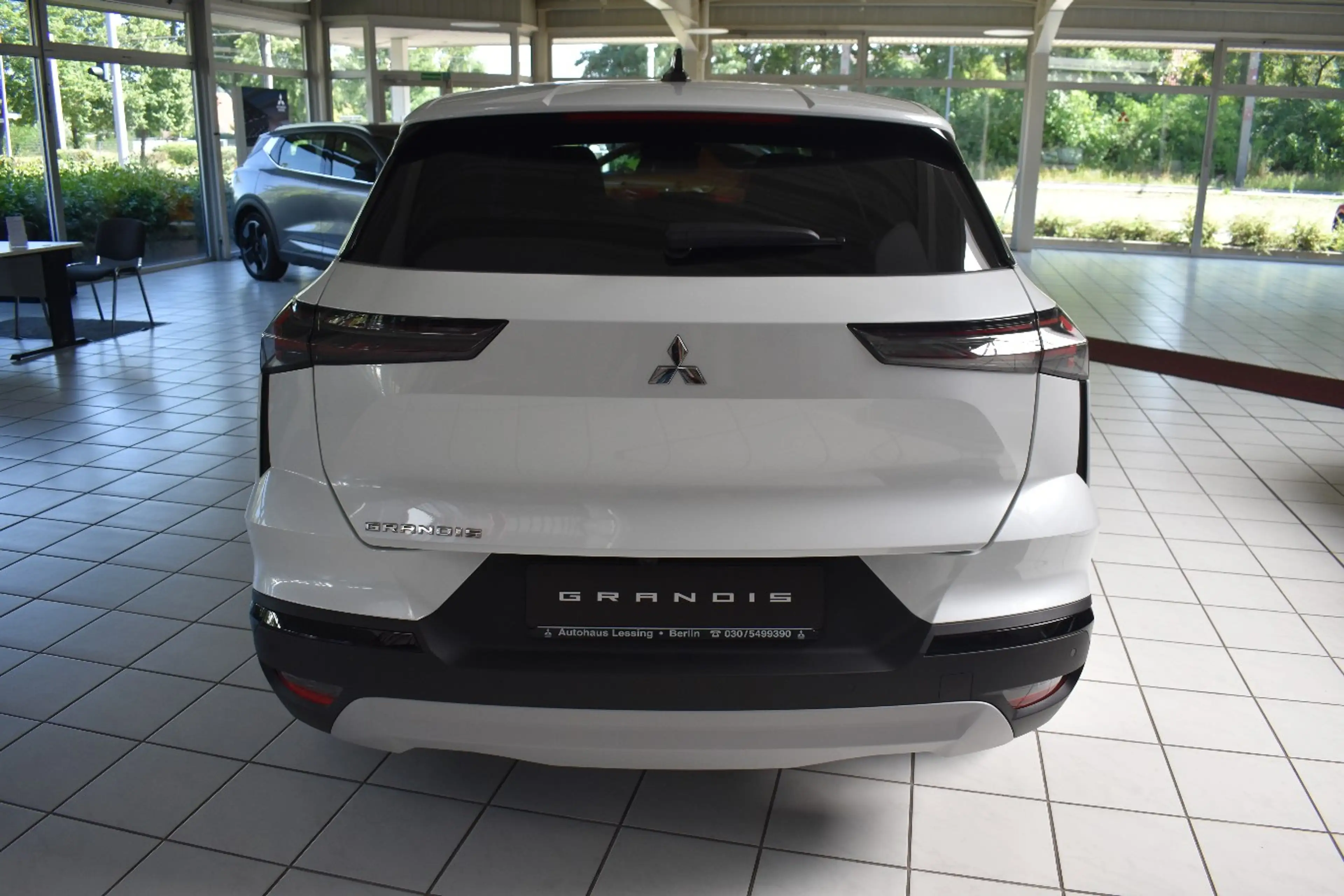 Mitsubishi Grandis Intro Edition 1.3 T A/T,LED,behz. FS — photo 4