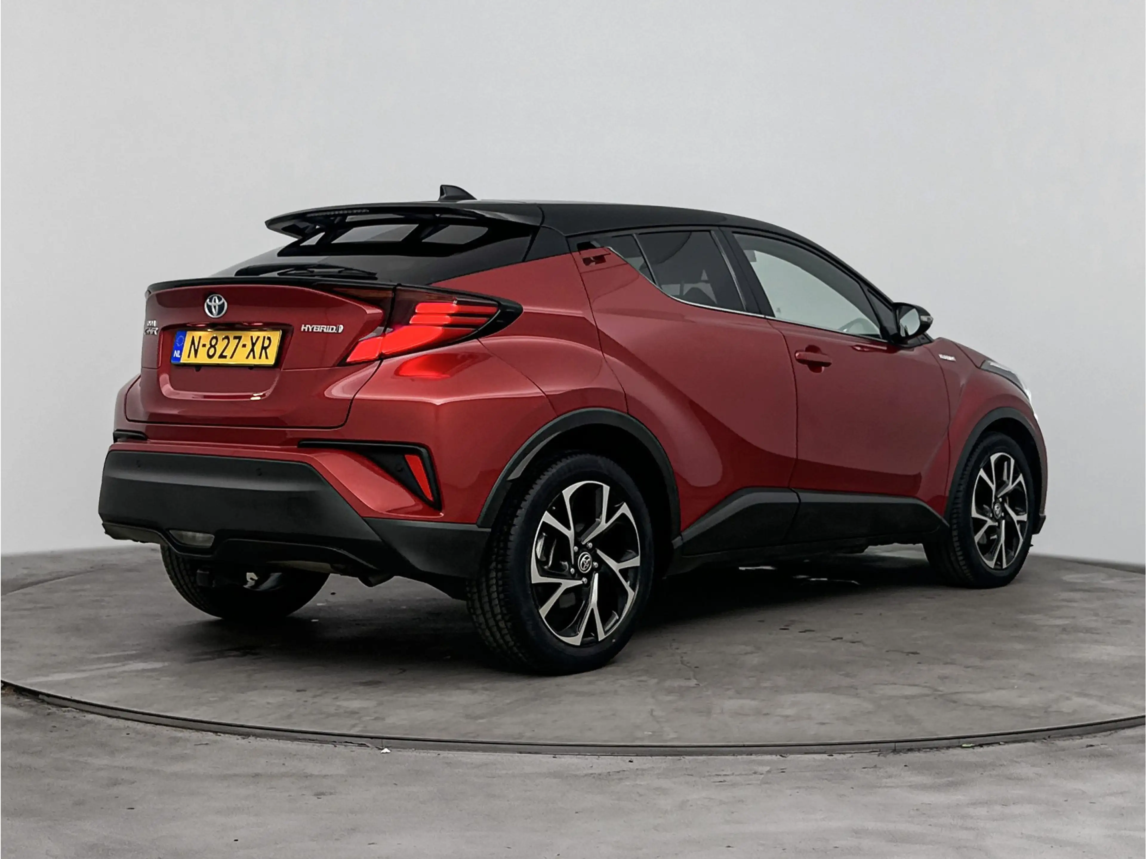 Toyota C-HR 1.8 Hybrid Style Luxury | JBL | Dodehoek detectie — photo 2
