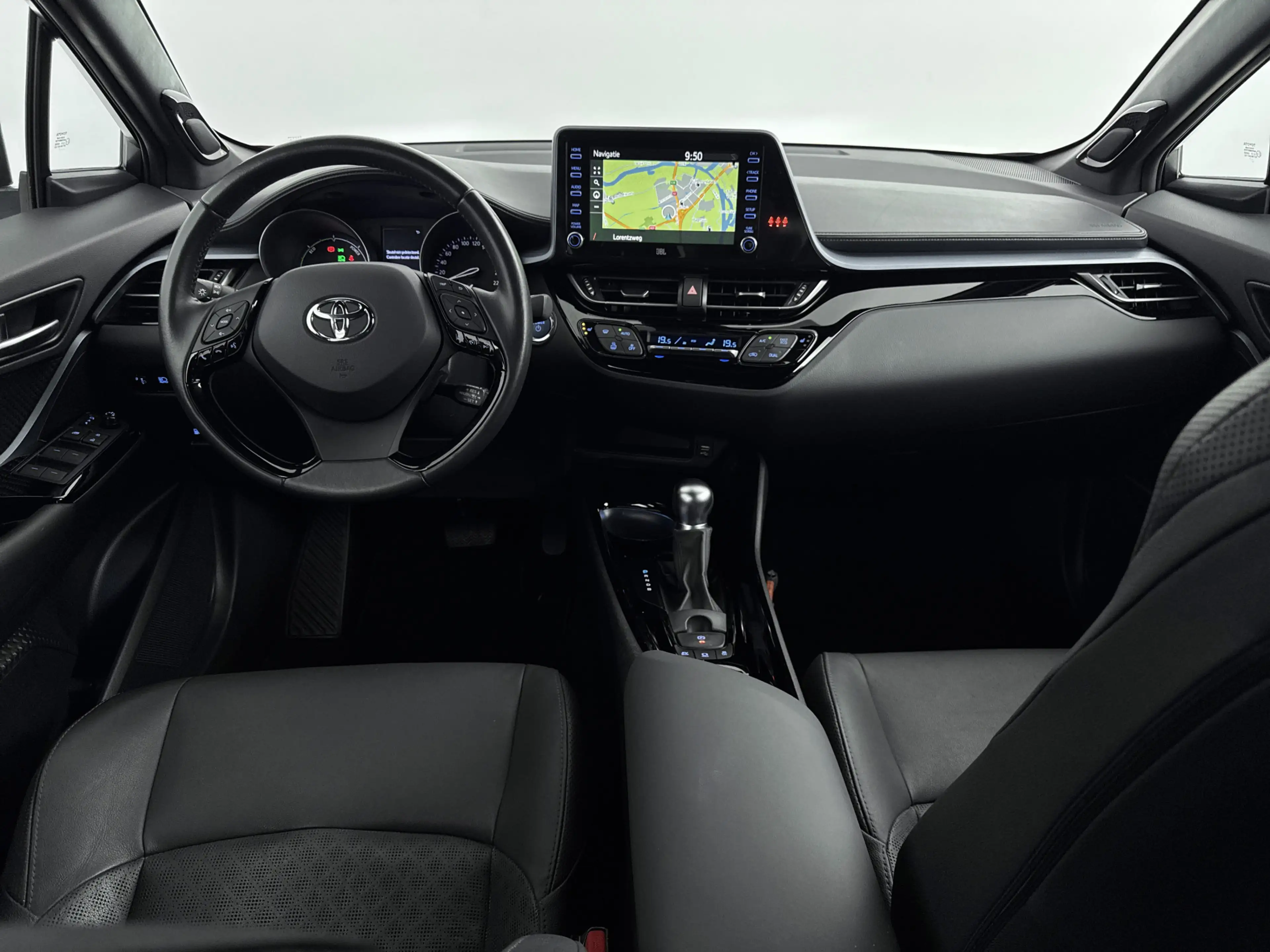 Toyota C-HR 1.8 Hybrid Style Luxury | JBL | Dodehoek detectie — photo 4