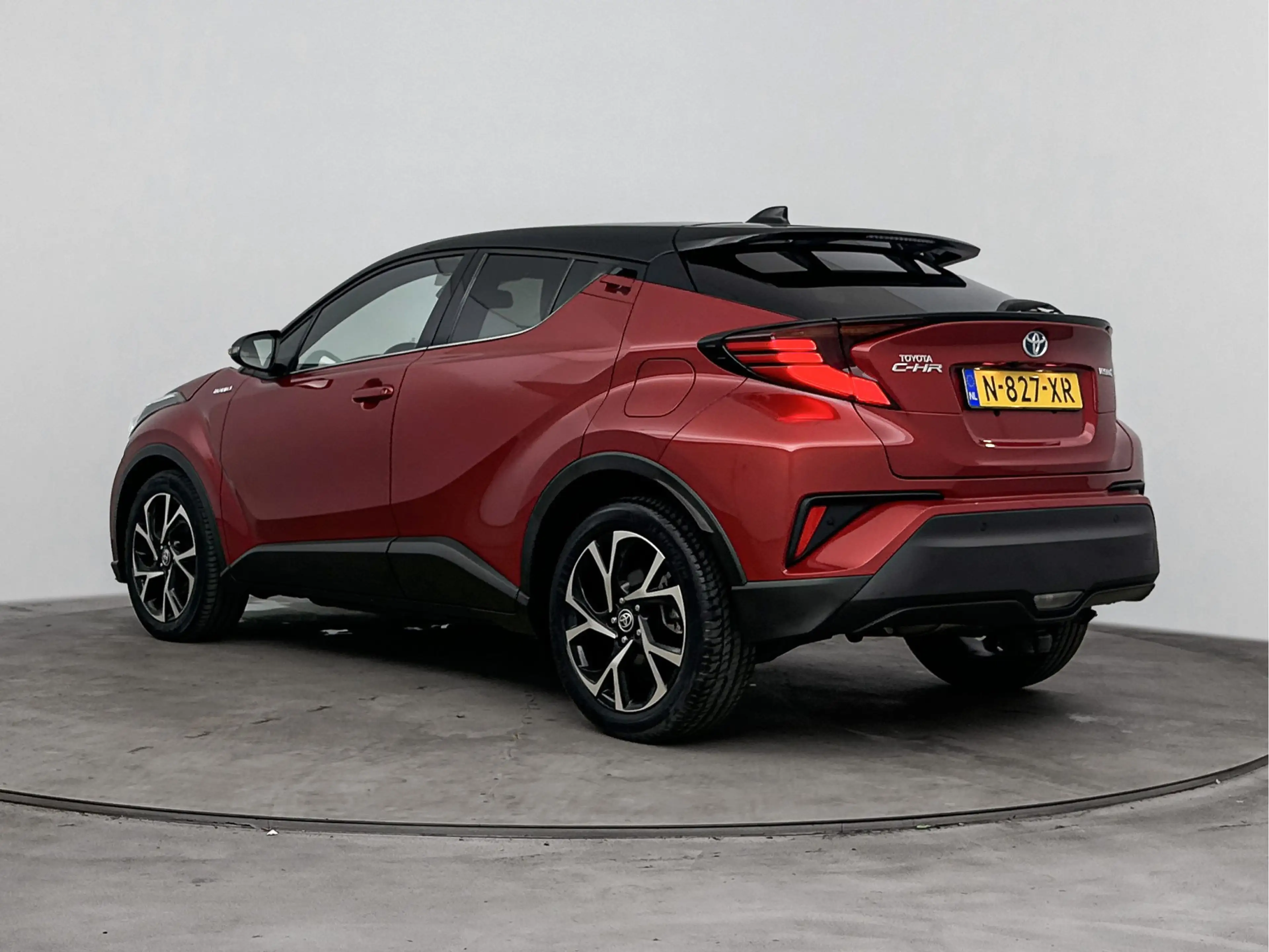 Toyota C-HR 1.8 Hybrid Style Luxury | JBL | Dodehoek detectie — photo 13