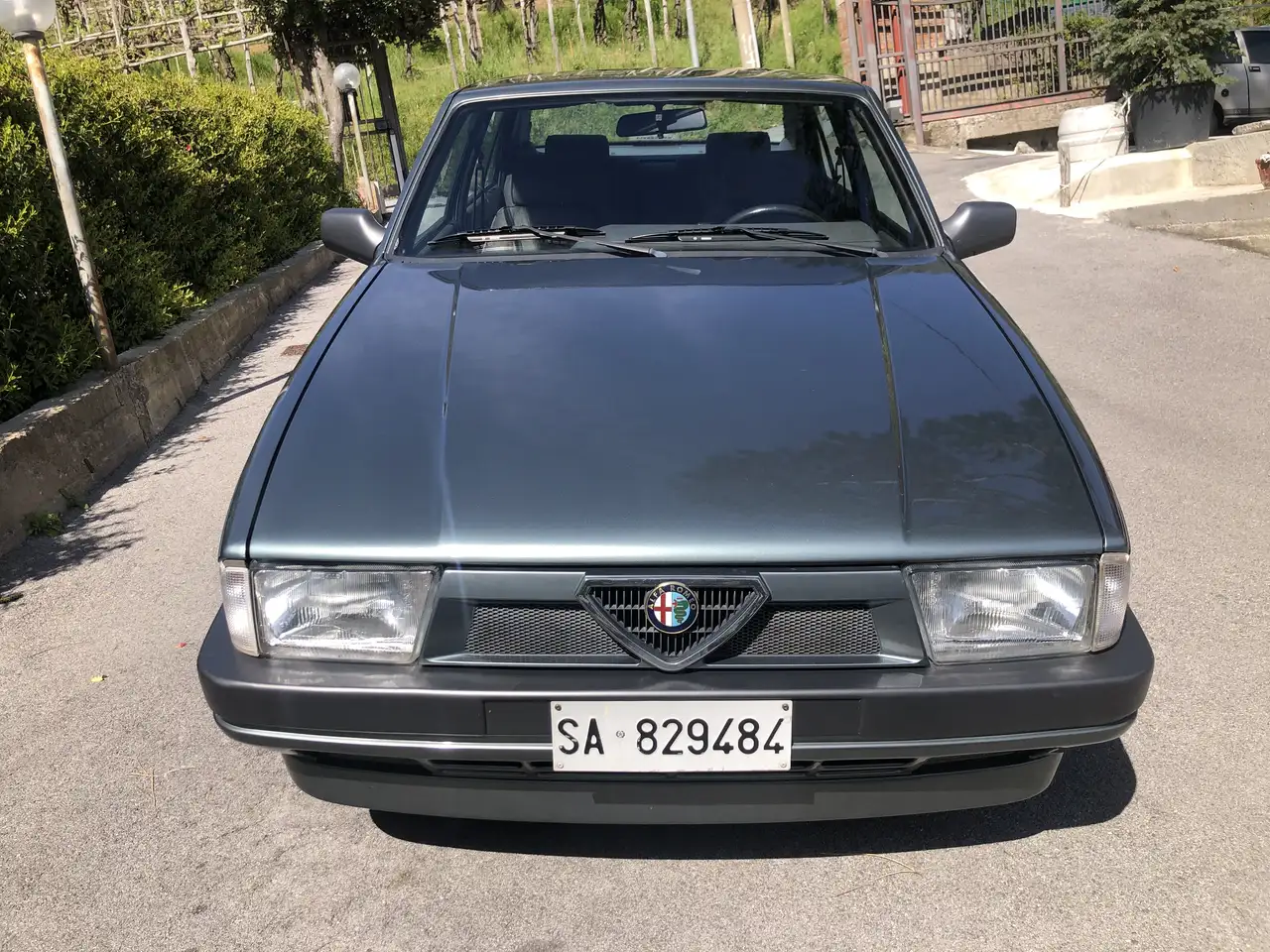 Alfa Romeo 75 2.0i ts, foto 2