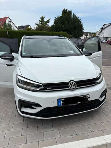 Imagine Volkswagen Touran 2.0 TDI SCR DSG Highline
