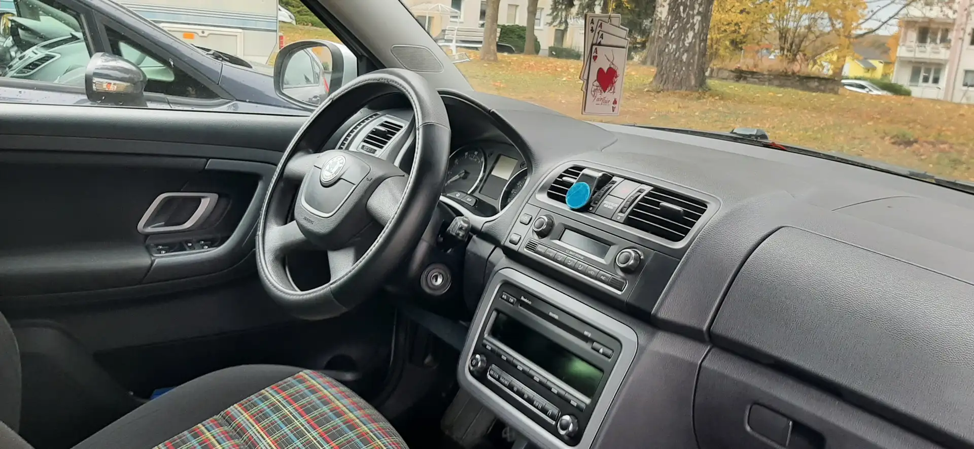 Skoda Fabia Fabia 1.4 Comfort Grau - 2