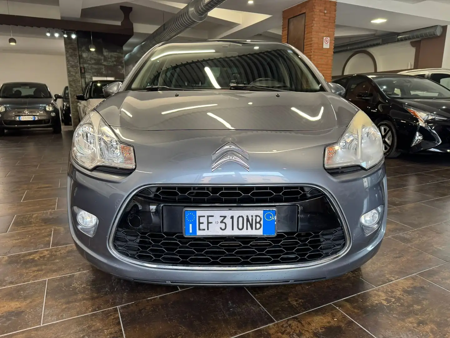 Citroen C3 C3 II 2009 1.4 hdi Exclusive (exclusive style) E5 Grau - 2