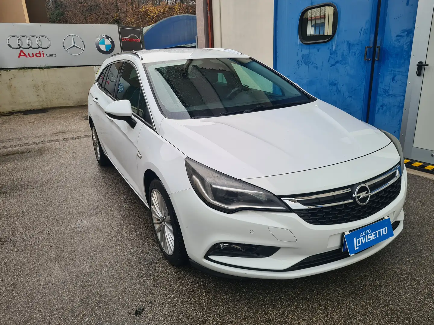 Opel Astra Astra Sports Tourer 1.6 cdti Innovation s Blanc - 1