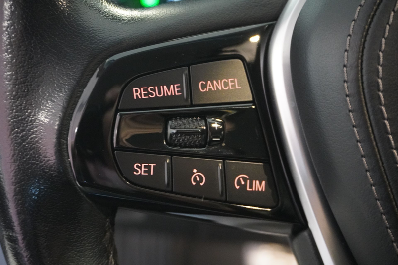 BMW 530 e Touring Aut. LED/Nav. Prof. — photo 11