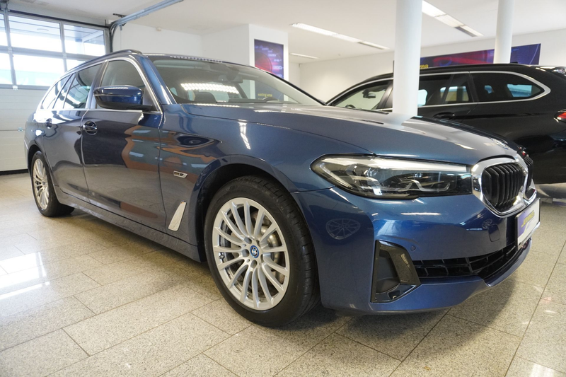 BMW 530 e Touring Aut. LED/Nav. Prof. — photo 3