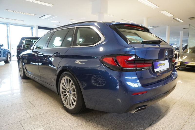 BMW 530 e Touring Aut. LED/Nav. Prof. — photo 4