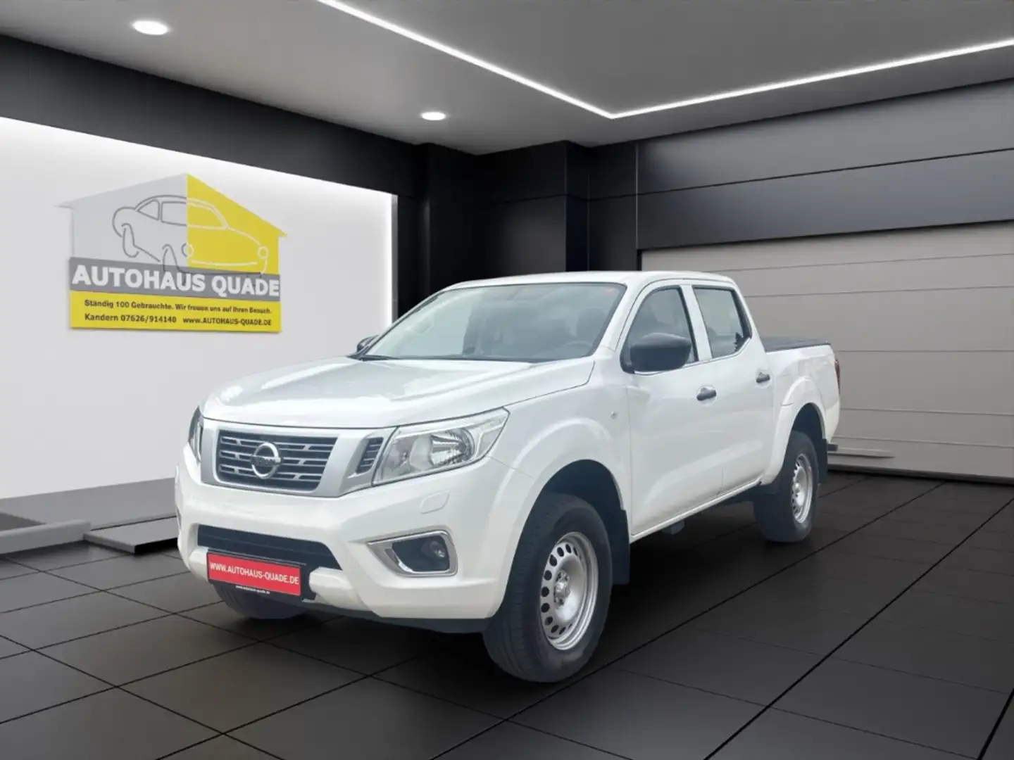 Nissan Navara NP300 Visia Double Cab 4x4 2.3 dCi EU6d-T AHK Sper Weiß - 1