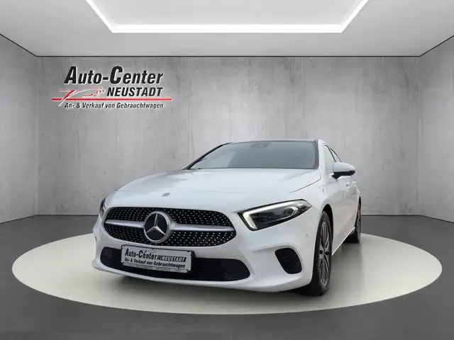 Mercedes-Benz A 220 4Matic LED/360°/CARPLAY/PANO/SOUND S