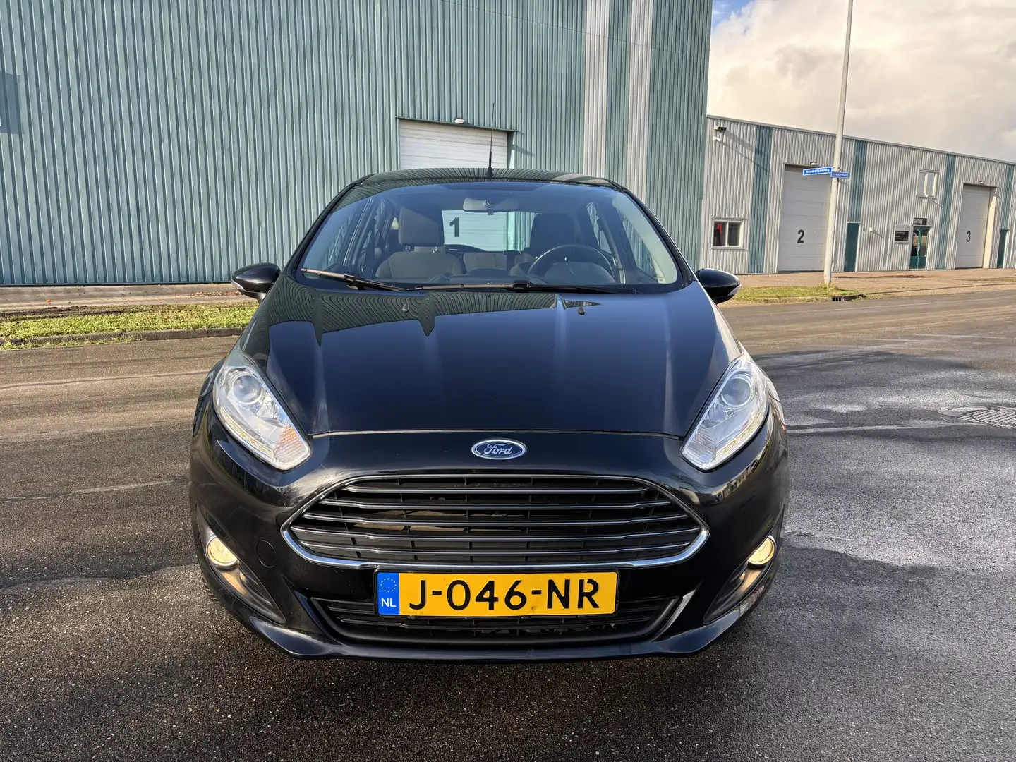 Ford Fiesta 1.0i Style 5-Deurs 81 PK. Zeer goed onderhouden au Noir - 2