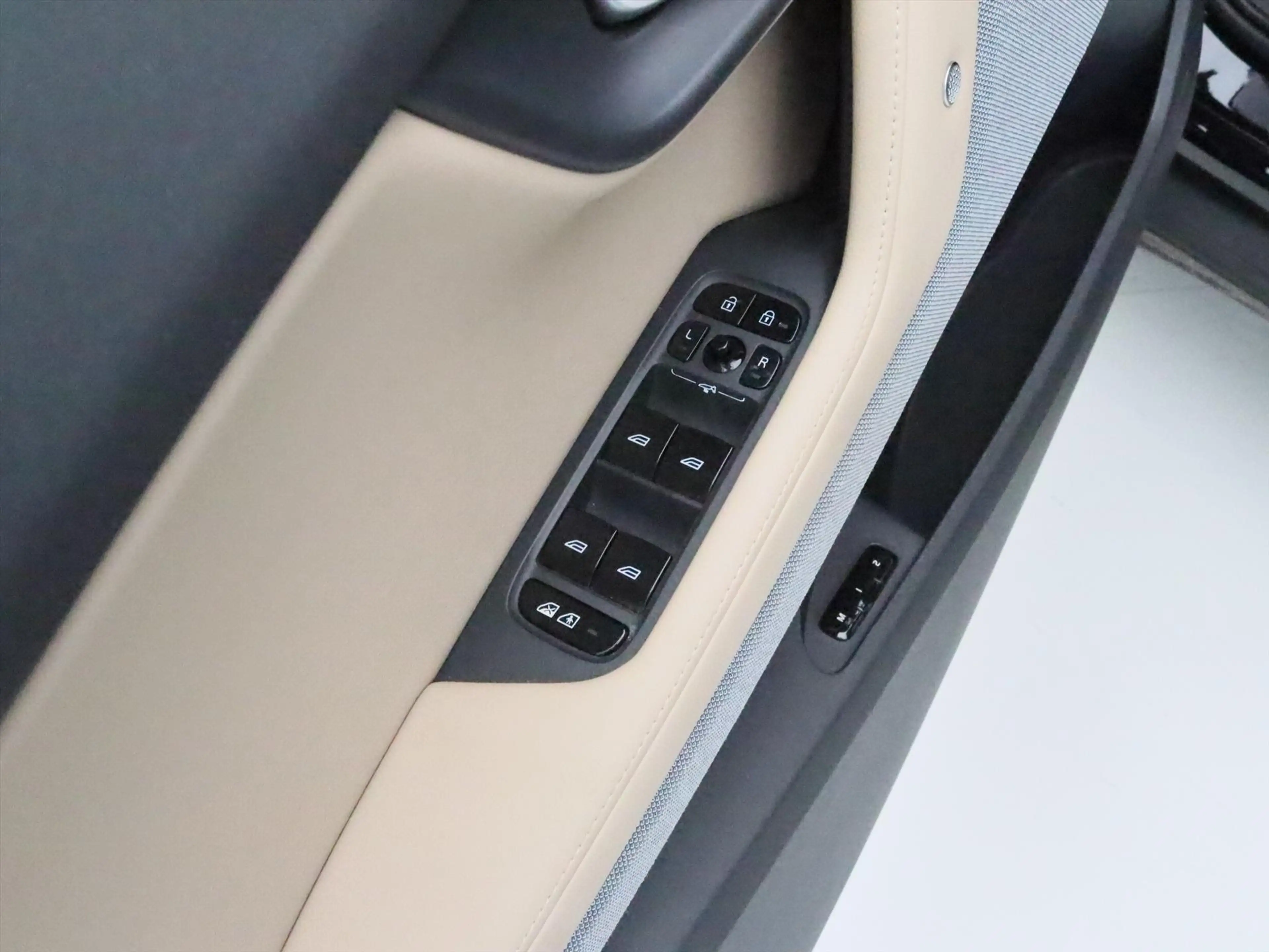 Polestar 2 Long Range Single Motor 231pk 91% SoH [ NAPPA LEDE — photo 34