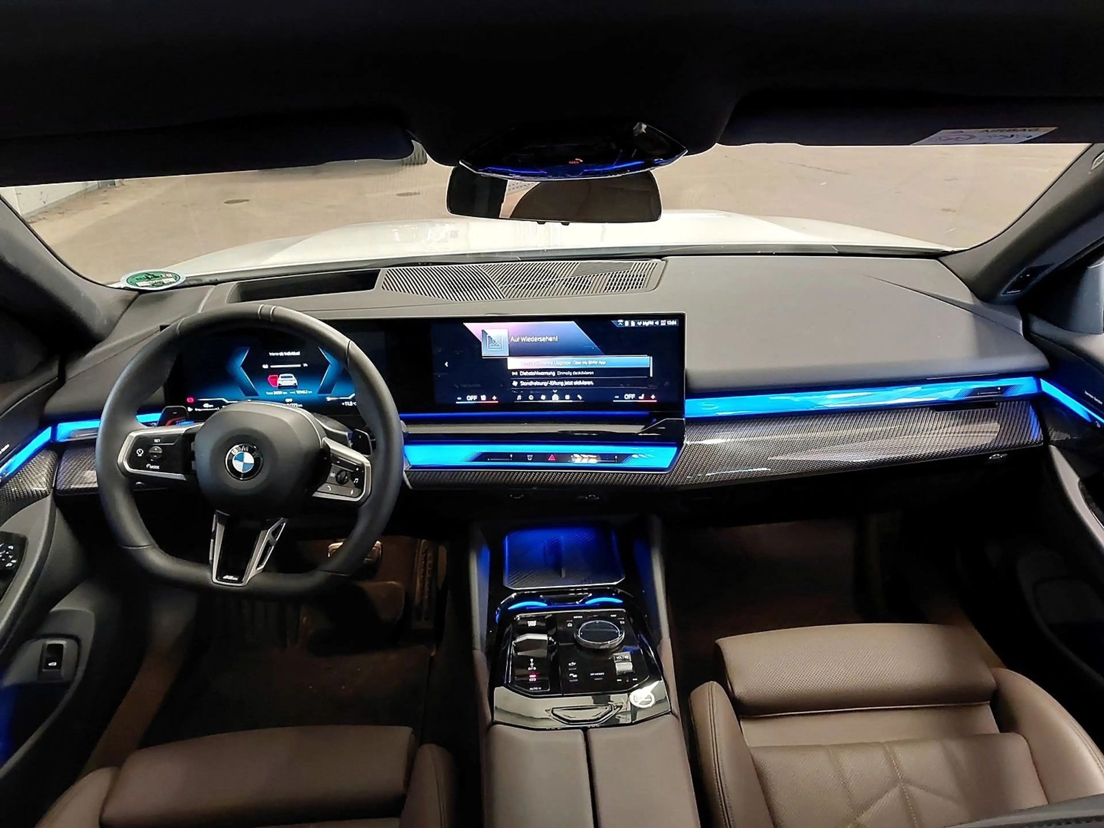 BMW 520 d Touring xDrive M Sport *HUD *AHK *360 *H/K — photo 4