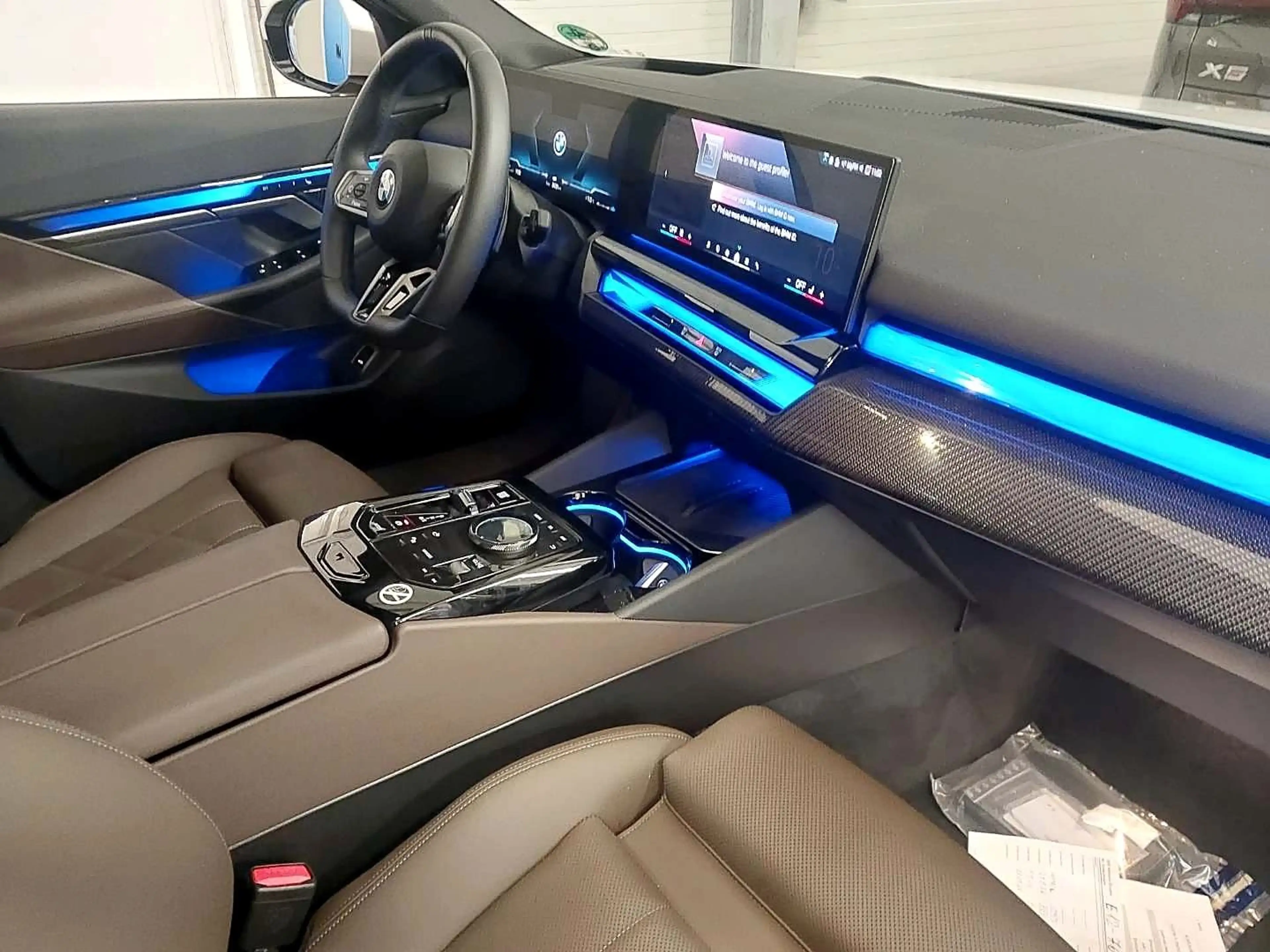 BMW 520 d Touring xDrive M Sport *HUD *AHK *360 *H/K — photo 6