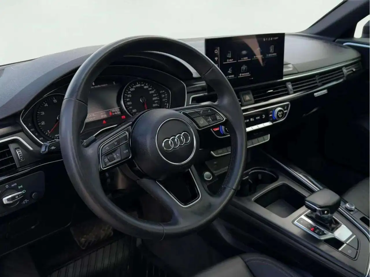 Audi A4 снимка Audi A4