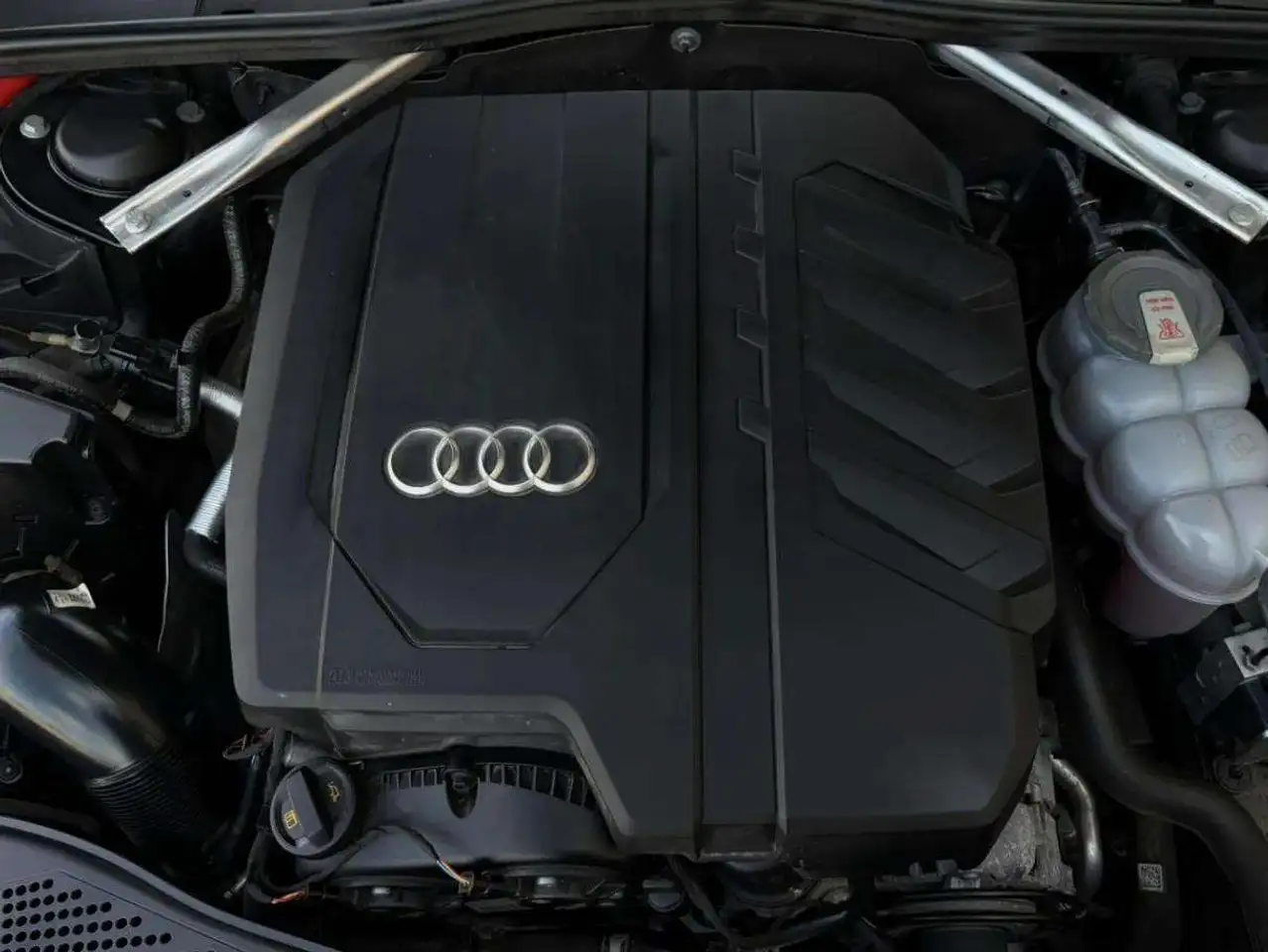 Audi A4 снимка Audi A4