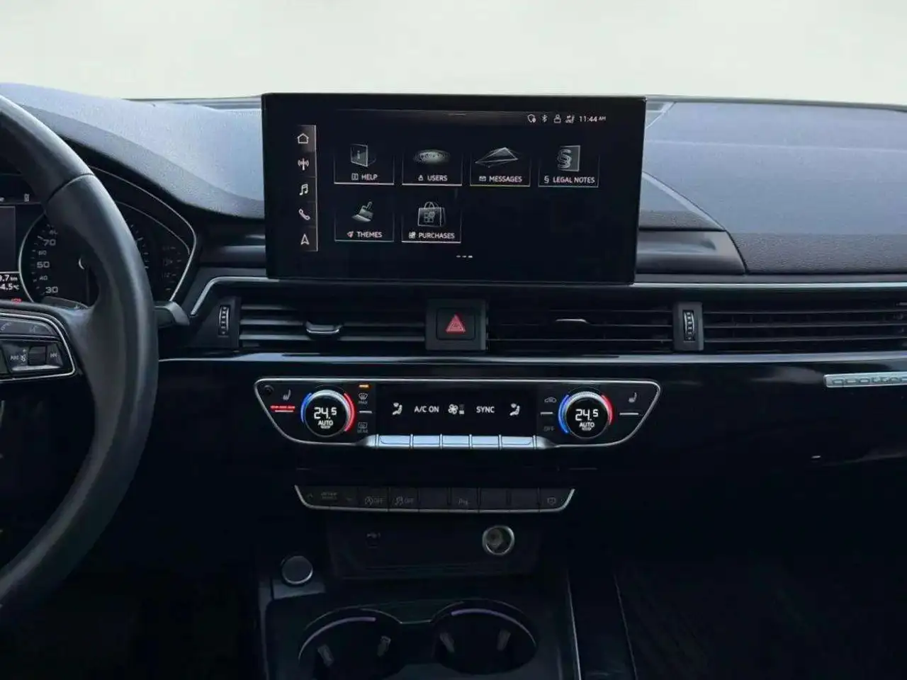 Audi A4 снимка Audi A4