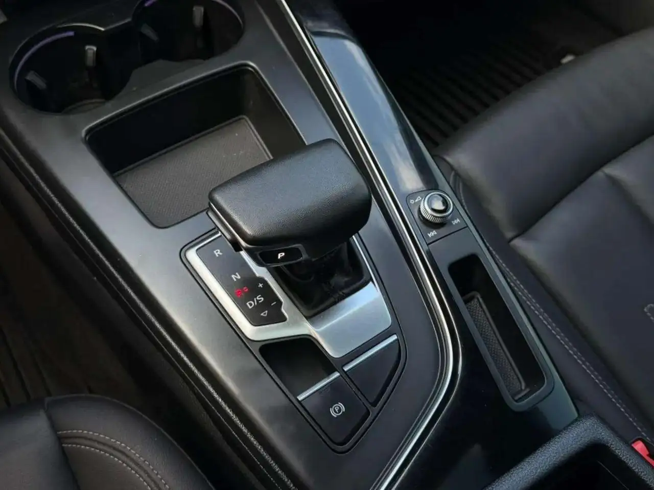 Audi A4 снимка Audi A4
