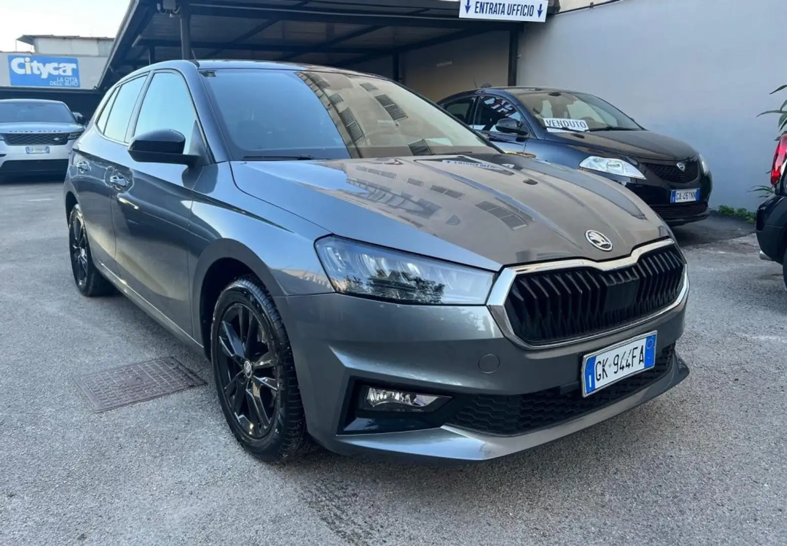 Skoda Fabia 1.0 TSI DSG 110 CV Style Grigio - 1