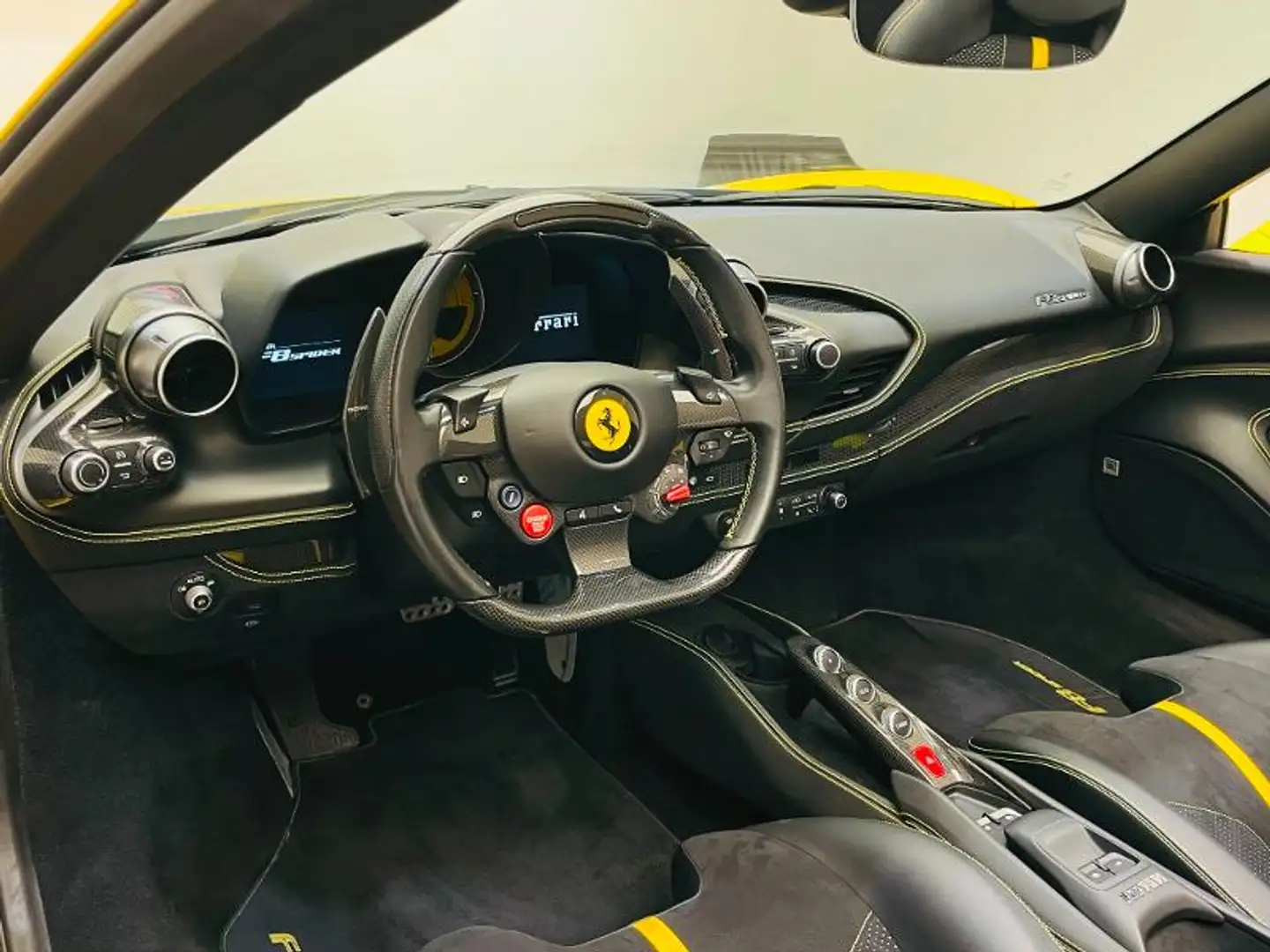 Ferrari F8 Spider 3.9 V8 Turbo 720ch Jaune - 2